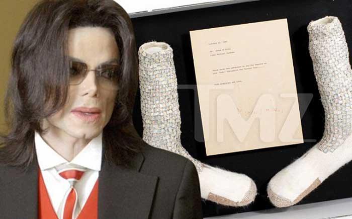 فروش جوراب مایکل جکسون به قیمت 5 میلیون دلار