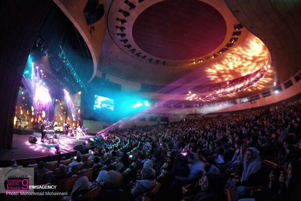 گزارش مهر از کنسرت‌های هفته؛ مهجوری موسیقی ایرانی در دربار شاهانه کنسرت‌های پاپ!